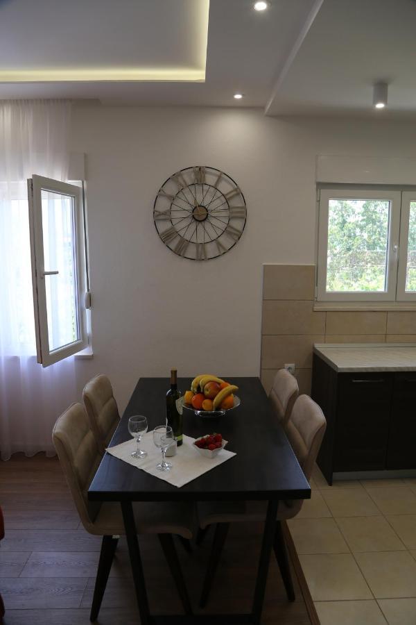 Garden House Apartment Trebinje Exteriör bild